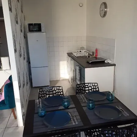 Ideal T1 Balcon 2 Personnes Appartement